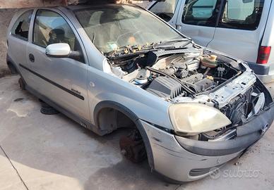 Ricambi Opel Corsa 1.2 benzina anno 2001