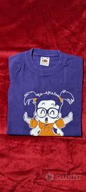 t-shirt con disegno di Arale 