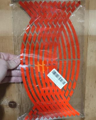 Adesivi rossi cerchi moto