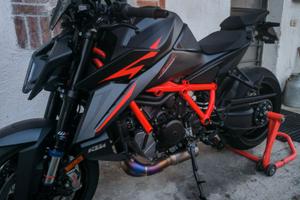 Ktm 1390 super duke R evo