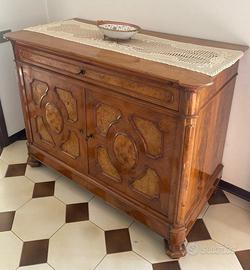 Credenza in legno in stile umbertino – 124 cm