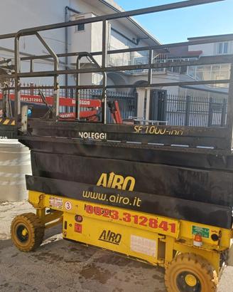 Piattaforma aerea Verticale elettrica 12 metri