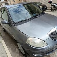 Lancia y 1200 gpl anno 2006