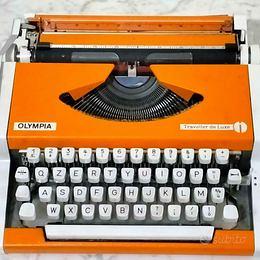 Vintage Macchina da Scrivere Olympia De Luxe