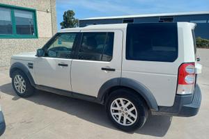 Land Rover Discovery 4 S 2.7