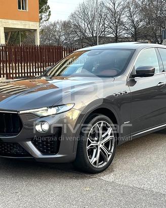 MASERATI Levante V6 Diesel 275 CV AWD Gransport