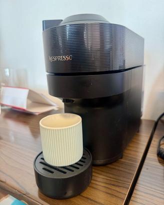 Macchina del caffe nespresso Vertuo
