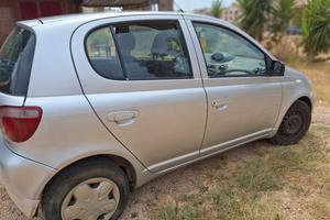 toyota yaris 1000