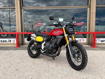 Fantic Caballero 700 rosso