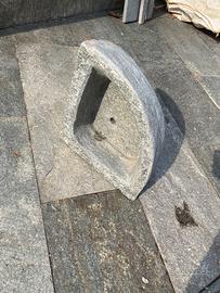 Lavabo da giardino in pietra di Luserna