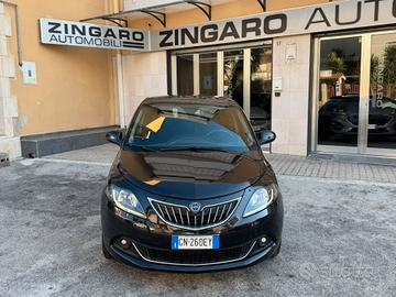 LANCIA YPSILON 1.0 HYBRID NAVIGATORE PERFETTA