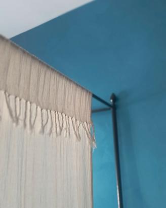 Struttura per letto a baldacchino