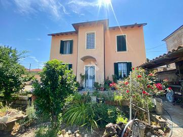 CASA SEMINDIPENDENTE A PONTECURONE