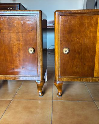 Coppia di comodini in legno vintage anni 40/50