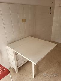 Tavolo pieghevole salvaspazio bianco 