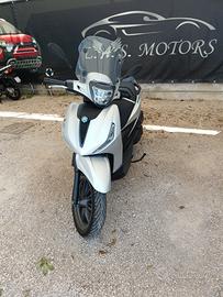 Piaggio Beverly 400