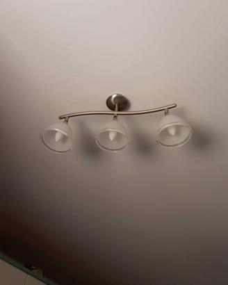 Plafoniera a 3 luci vetro satinato