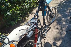 SUZUKI DR 400S  400 1981  TELAIO CON DOC. E TARGA