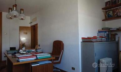 Appartamento ad Uso Ufficio