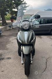 Piaggio Beverly 300 i.e. S