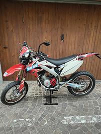 Hm six competition  50 derapage  motard