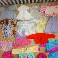 Vestiti e scarpe bambole