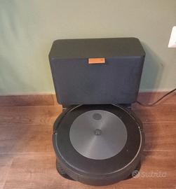 Roomba j7+con base autosvuotante perfetto batteria