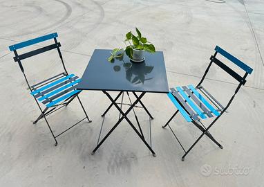 tavolo e sedie da giardino pieghevoli