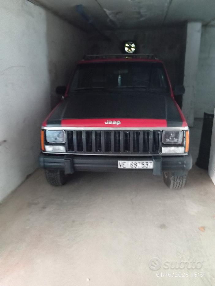 jeep Cherokee vettura 