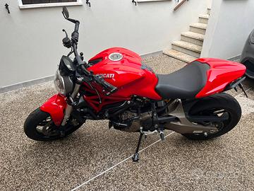 Ducati Monster 821