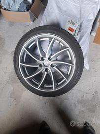 4 Gomme Giulia più 2 cerchi