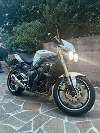 Triumph street triple 675