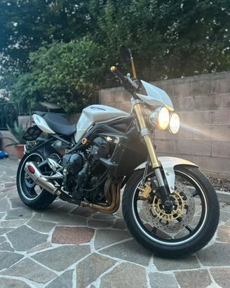 Triumph street triple 675