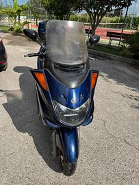 Yamaha Majesty 250 usato pochissimo SOLO 30.000 Km