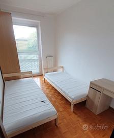 Letto completo (struttura, doghe, materasso)