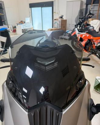 Cupolino sportivo originale Yamaha per Tmax 530