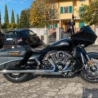 Harley-Davidson Road Glide C.V.O. - 2013