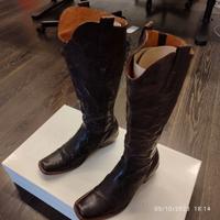 Stivali martellati Chiarini Bologna