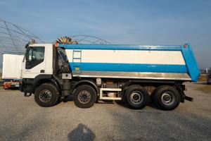 IVECO TRAKKER 450
