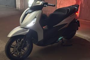 Piaggio Beverly S 300 HPE 2024 ABS ASR 3500 KM