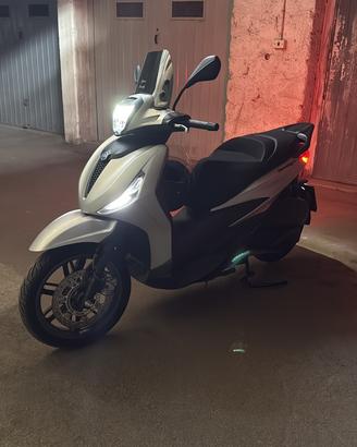 Piaggio Beverly S 300 HPE 2024 ABS ASR 3500 KM