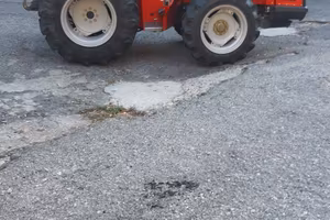 Trattore Antonio Carraro 6400 TC con Accessori