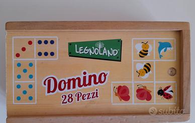 Domino, gioco in legno