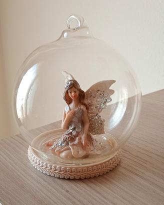 palla di vetro con fatina con ali glitterate 