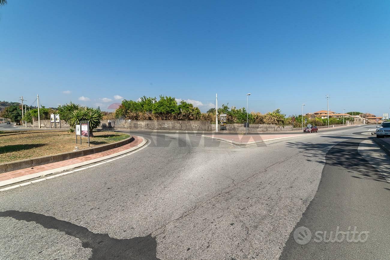 Terreno - Aci Catena - Altro
