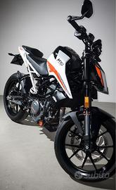 Ktm Duke 390 (2022) - Prezzo trattabile