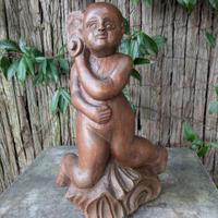 particolare scultura in legno 