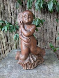 particolare scultura in legno 