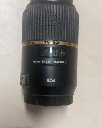 Tamron SP90 mm f/2.8 macro 1.1 EF  per canon