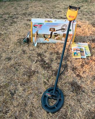 Garrett Ace 250 metal detector
